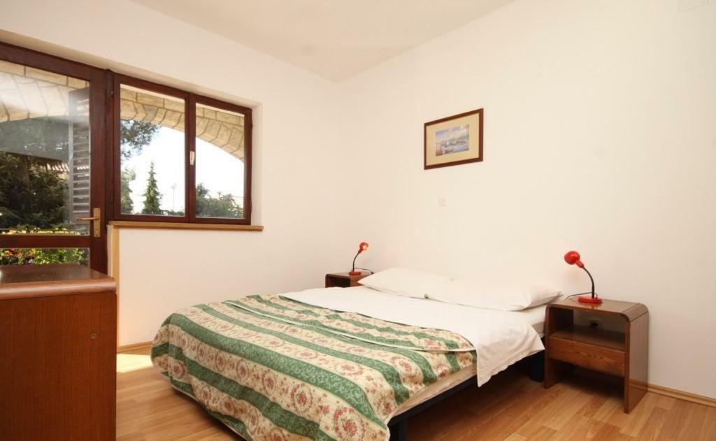 Apartment Radovan Porec Exterior photo